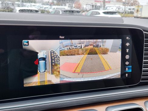 Used 2022 Mercedes-Benz GLE 350 4MATIC image 24