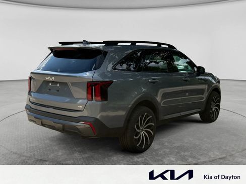 Used 2024 Kia Sorento SX AWD/4WD image 5