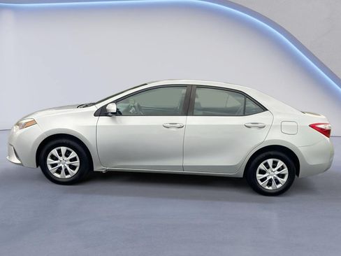 Used 2016 Toyota Corolla L FWD image 3