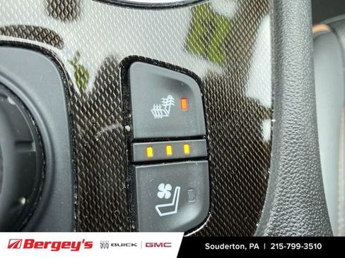 Certified 2023 GMC Acadia AT4 w/ Preferred Package image 39