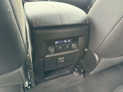 Used 2020 Chevrolet Traverse LS image 15