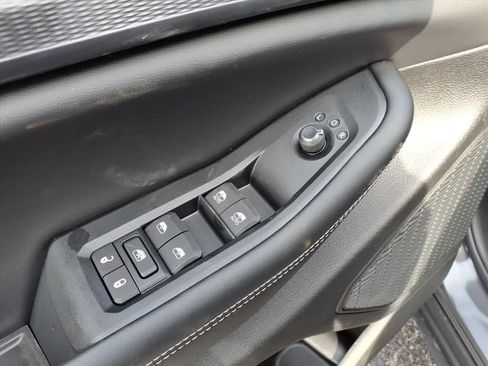 New 2026 Jeep Grand Cherokee Laredo image 5