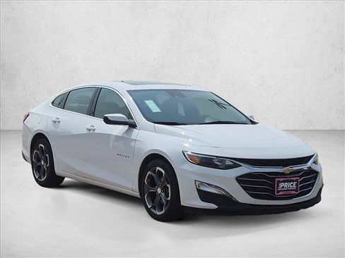 Used 2024 Chevrolet Malibu LT FWD image 3