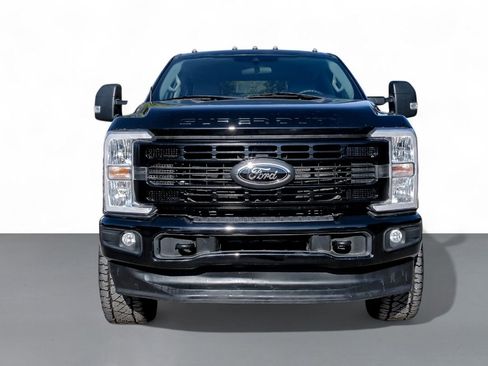 Used 2023 Ford F350 XL w/ XL Chrome Package image 3