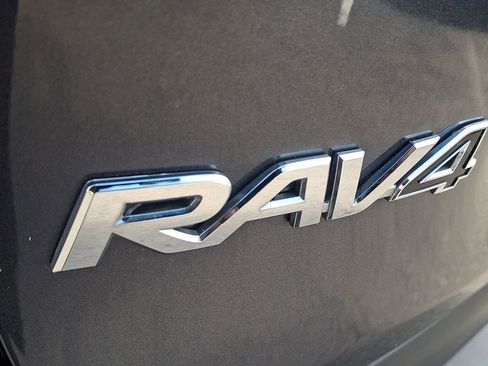 Used 2023 Toyota RAV4 XLE w/ Convenience Package image 30