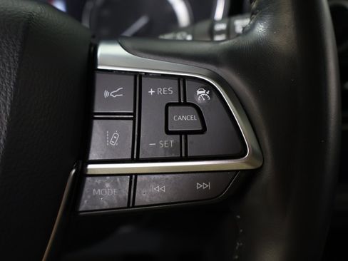 Used 2020 Toyota Highlander Limited image 44