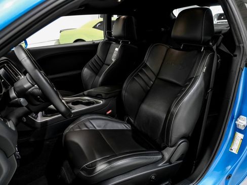 Used 2019 Dodge Challenger SRT Hellcat w/ Laguna Leather Package image 30