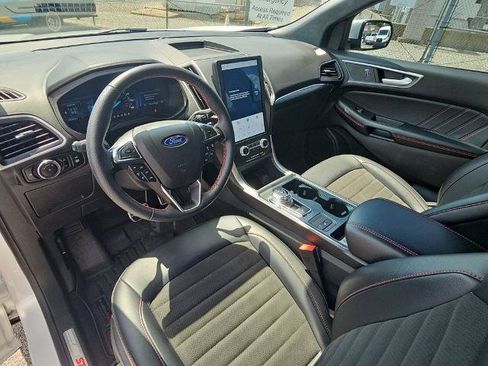 Certified 2024 Ford Edge ST-Line AWD/4WD image 16