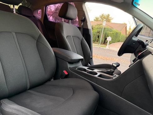 Used 2017 Kia Optima LX w/ Convenience Package image 12