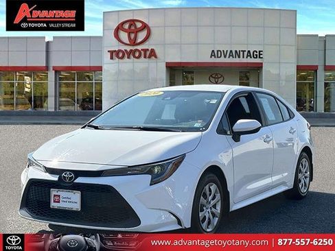 Used 2020 Toyota Corolla LE image 4