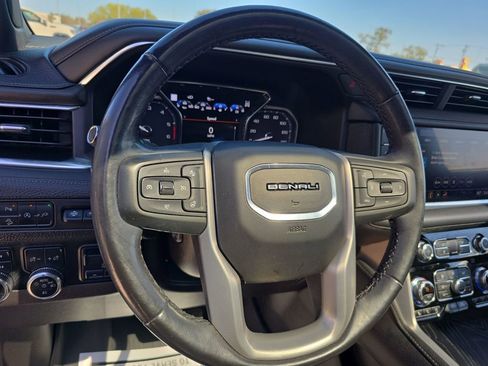 Used 2021 GMC Yukon XL Denali w/ Denali Ultimate Package image 13