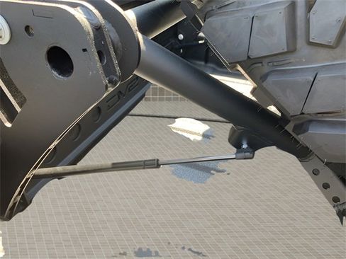 New 2024 Jeep Gladiator Rubicon w/ Technology Group image 17