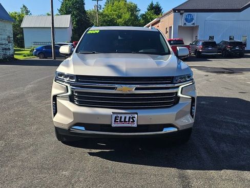 Used 2024 Chevrolet Tahoe LT w/ Luxury Package AWD/4WD image 2