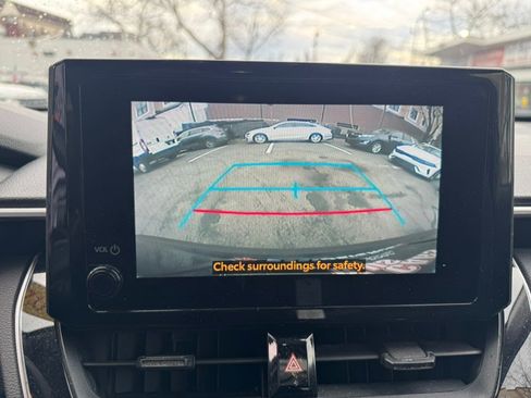 Used 2023 Toyota Corolla Cross LE image 15