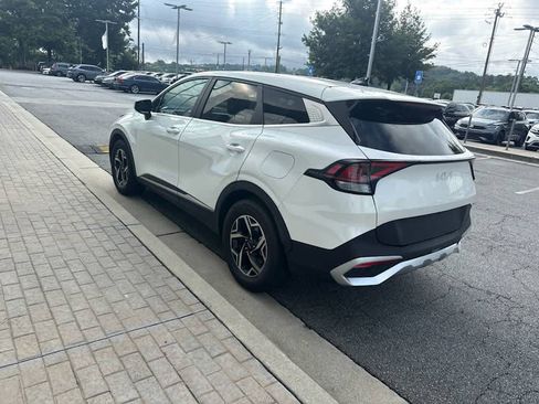 Used 2023 Kia Sportage LX FWD image 8