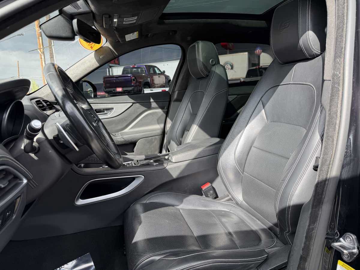 Used 2020 Jaguar F-PACE S AWD/4WD image 10