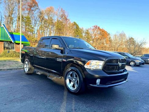 Used 2016 RAM 1500 Express image 3