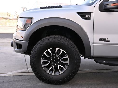 Used 2014 Ford F150 Raptor w/ Equipment Group 801A Luxury AWD/4WD image 36