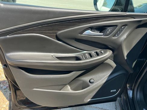 Used 2018 Buick Envision Premium AWD/4WD image 16