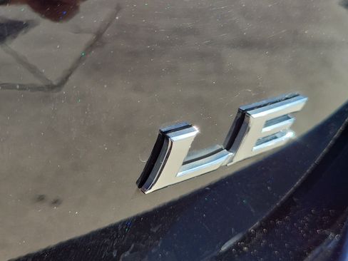 Used 2024 Toyota Camry LE FWD image 9