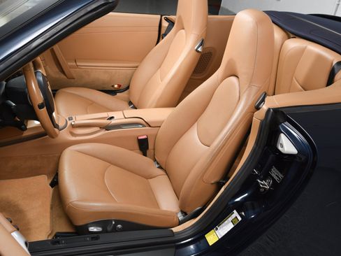 Used 2012 Porsche 911 Carrera 4 AWD/4WD image 6
