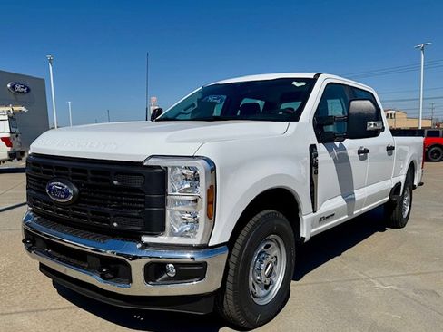 New 2025 Ford F250 XL w/ XL Chrome Package image 2