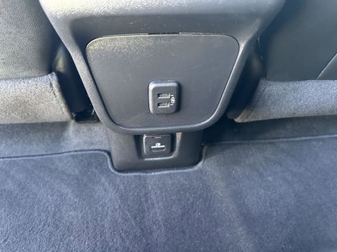 Used 2022 Chevrolet Equinox Premier image 21