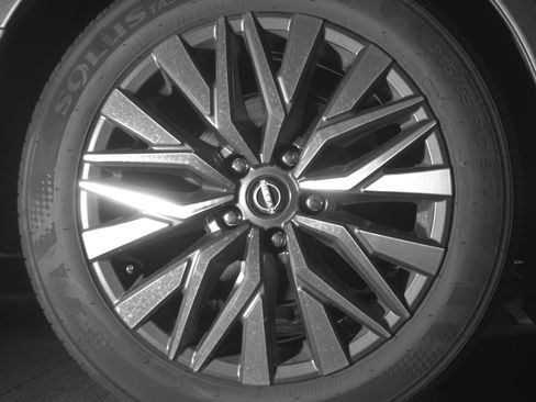 Used 2025 Nissan Altima 2.5 SV image 15