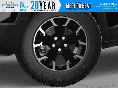 New 2023 Jeep Renegade Latitude w/ Sun/Sound Group image 14