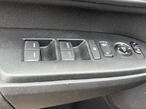 Used 2017 Honda CR-V EX image 16