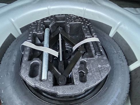 Used 2017 Volkswagen Jetta S image 34