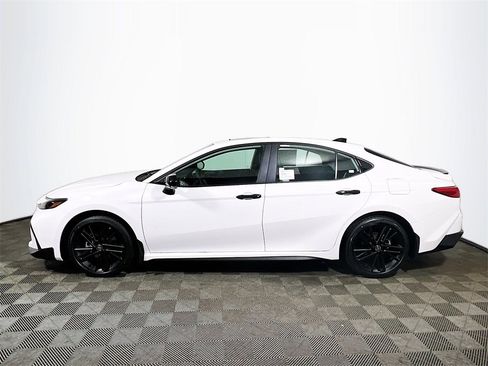 New 2026 Toyota Camry Hybrid image 5