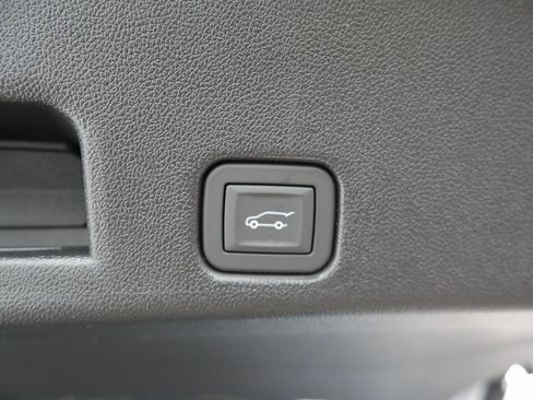 New 2026 Chevrolet Traverse LT w/ LPO, Floor Liner Package image 28