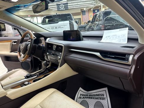 Used 2016 Lexus RX 350 FWD w/ Premium Package image 40