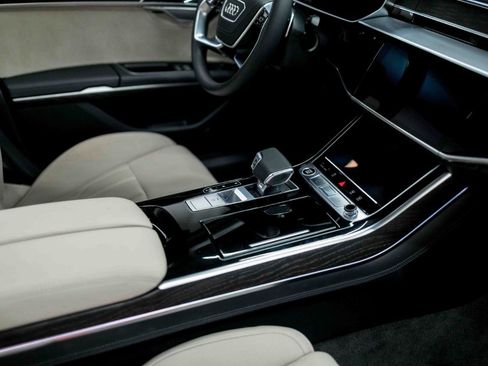 Used 2025 Audi A8 L 3.0T AWD/4WD image 77