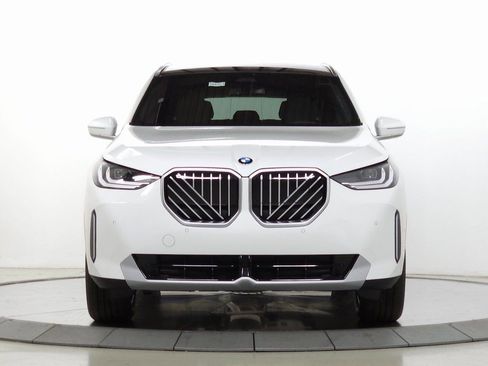 Used 2026 BMW X3 xDrive30 w/ Convenience Package AWD/4WD image 2