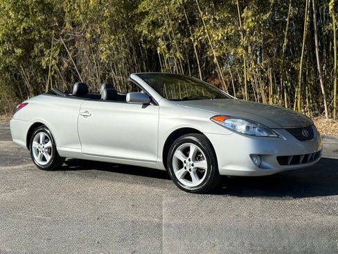 Used 2006 Toyota Solara SLE image 3