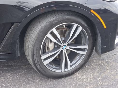 Used 2020 BMW X7 xDrive40i w/ M Sport Package AWD/4WD image 28