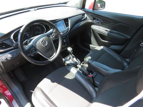 Used 2019 Buick Encore Preferred AWD/4WD image 11