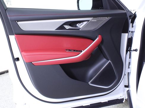 New 2025 Jaguar F-PACE R-Dynamic S image 15