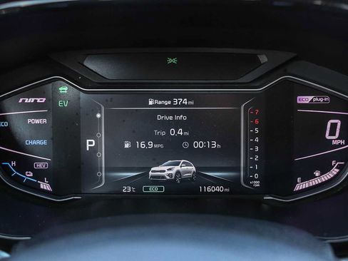 Used 2020 Kia Niro EX FWD image 23