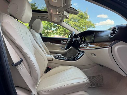 Used 2017 Mercedes-Benz E 300 4MATIC w/ Premium 1 Package image 25