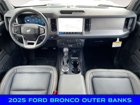 New 2025 Ford Bronco Outer Banks image 10