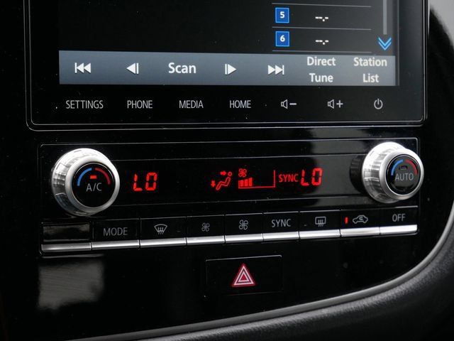 Used 2022 Mitsubishi Outlander SEL AWD/4WD image 22