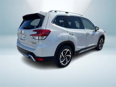 Used 2023 Subaru Forester Touring image 7