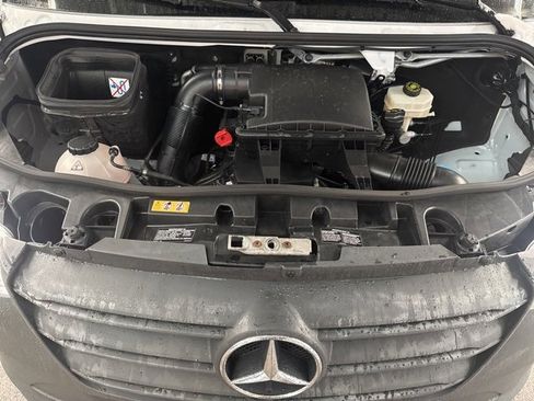 Used 2021 Mercedes-Benz Sprinter 2500 image 26