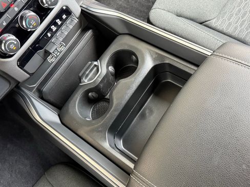 Used 2025 RAM 1500 Big Horn AWD/4WD image 25