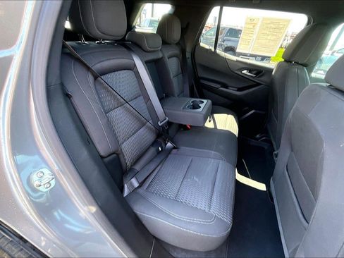 Used 2025 Chevrolet Equinox LT AWD/4WD image 24