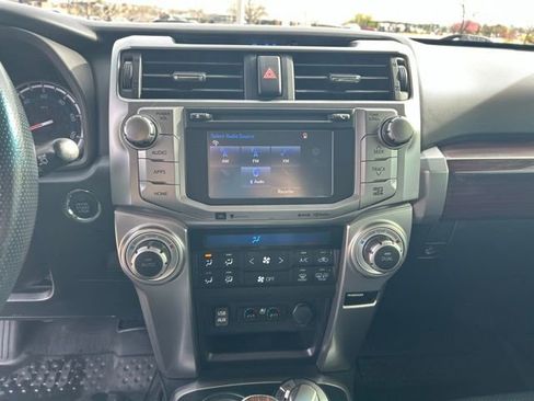 Used 2018 Toyota 4Runner Limited image 17