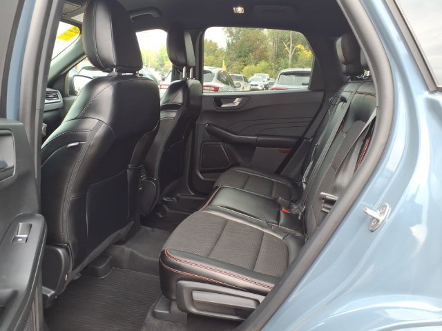 Certified 2024 Ford Escape ST-Line AWD/4WD image 9